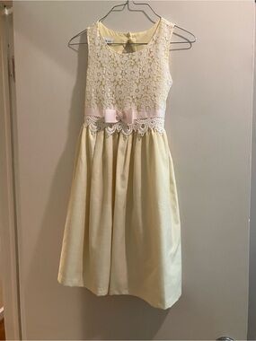 Bonnie Jean Yellow Lace Bodice Dress with Pink Bow